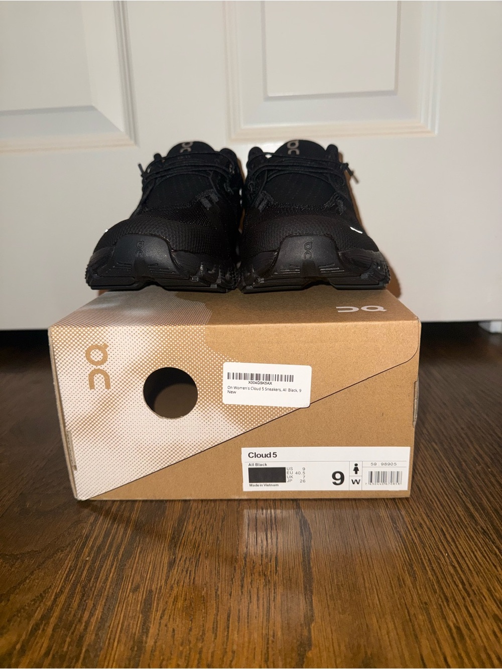 On Cloud 5 Women's Athletic Running Shoes - Black